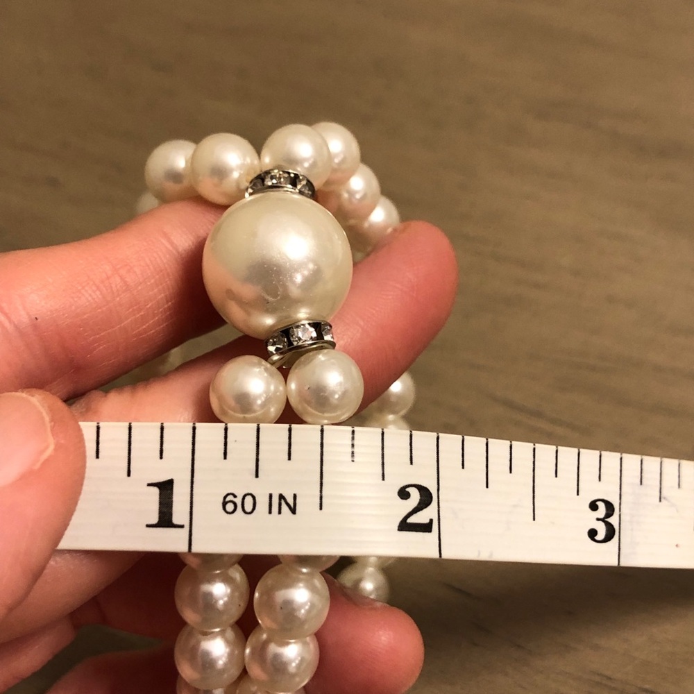 Faux Pearl Beaded Layered Stretch Bracelet - Picture 8 of 9